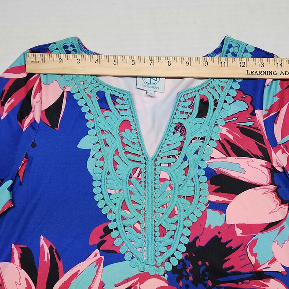 Knee Length Paisley Blue Red Turquoise Crochet Trim VNeck Barbie Challenger Core - Picture 5 of 14